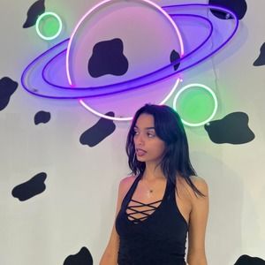 Meet your Posher, Florence